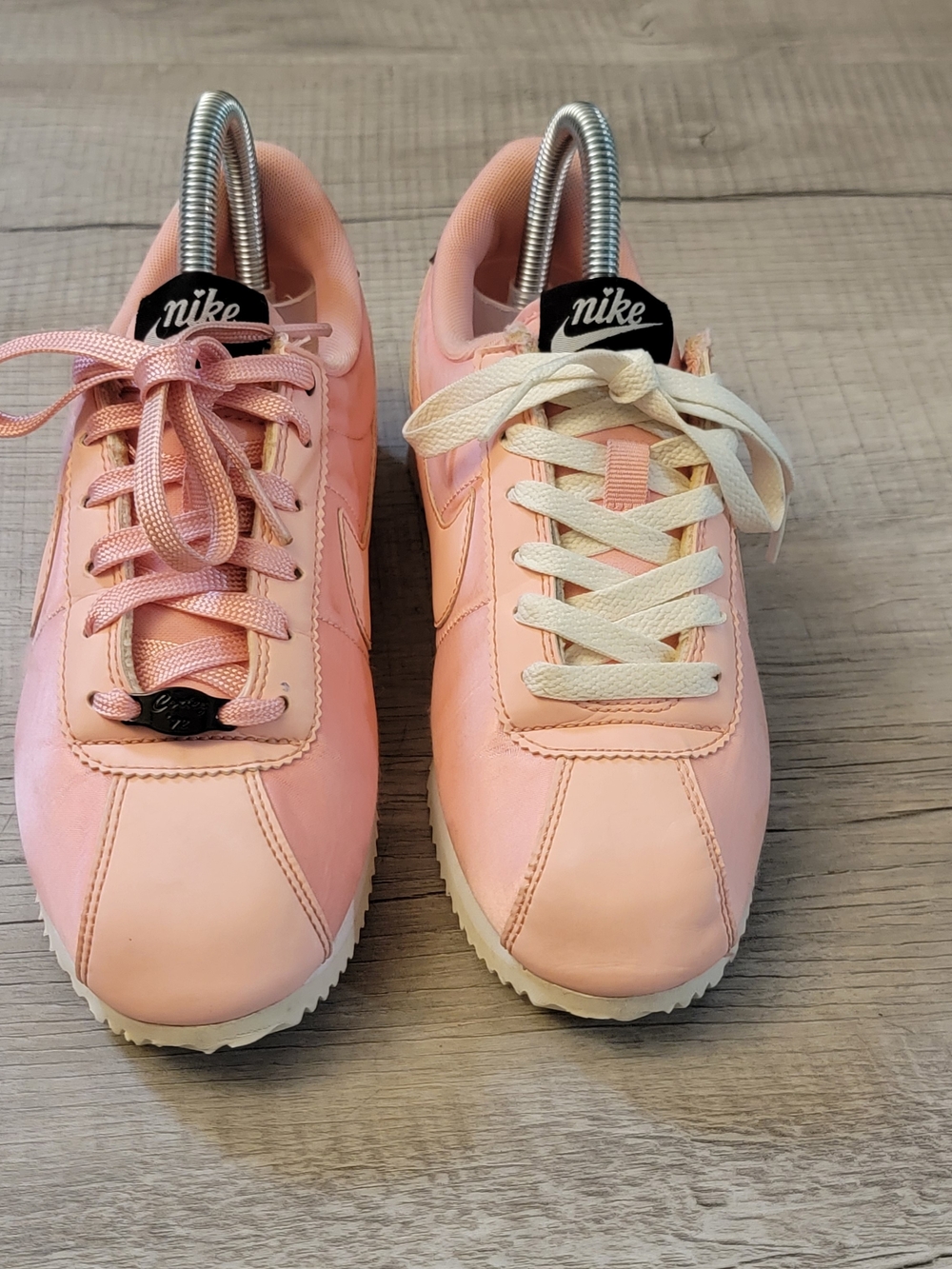 Nike Women’s Pink Low-Top Casual Sneakers